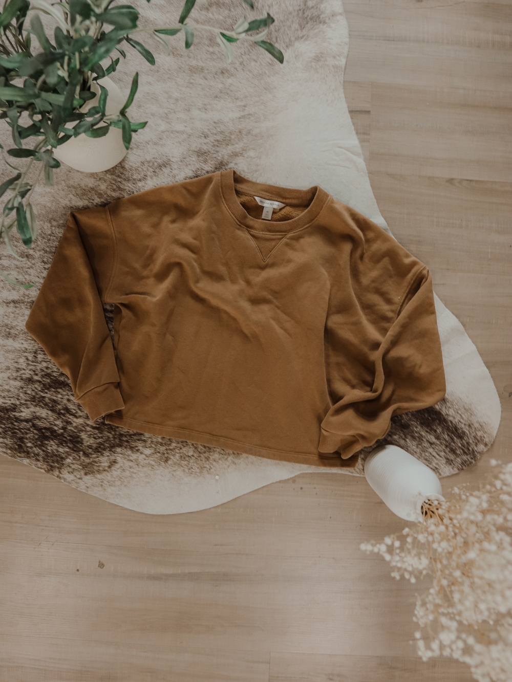 Banana Republic Camel Brown Crewneck Sweater